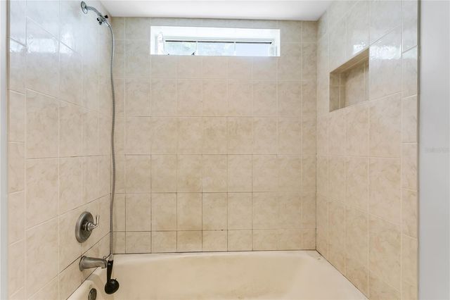 6734 TWELVE OAKS BOULEVARD, Tampa, FL 33634