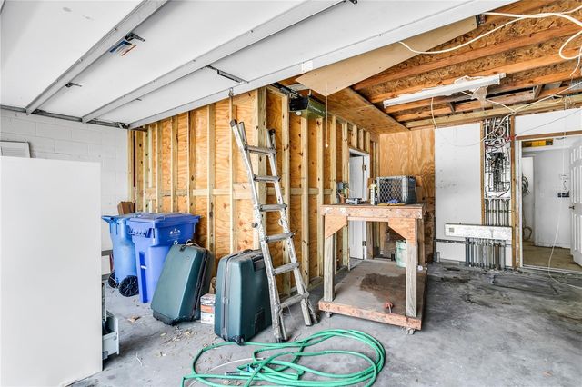 6734 TWELVE OAKS BOULEVARD, Tampa, FL 33634