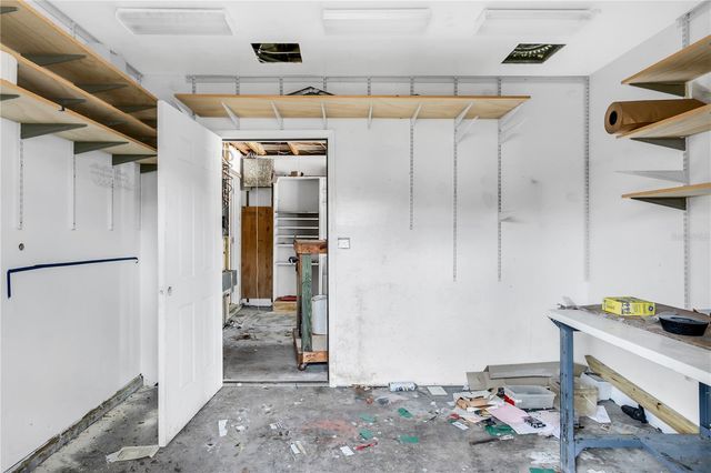 6734 TWELVE OAKS BOULEVARD, Tampa, FL 33634