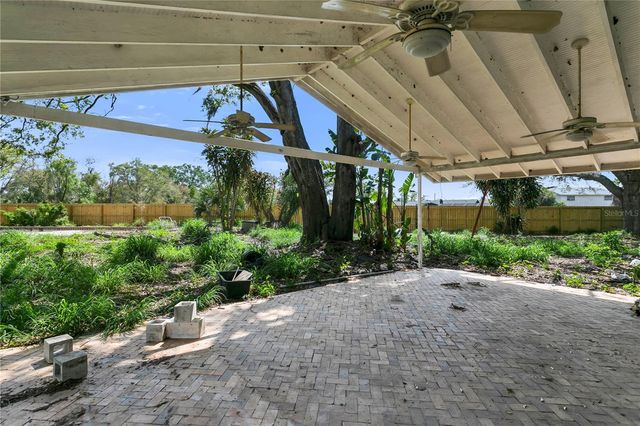 6734 TWELVE OAKS BOULEVARD, Tampa, FL 33634