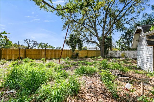 6734 TWELVE OAKS BOULEVARD, Tampa, FL 33634