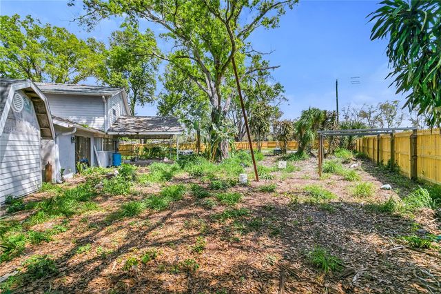 6734 TWELVE OAKS BOULEVARD, Tampa, FL 33634