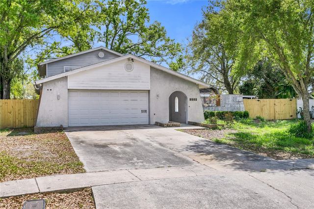 6734 TWELVE OAKS BOULEVARD, Tampa, FL 33634