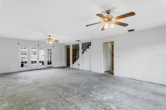 6734 TWELVE OAKS BOULEVARD, Tampa, FL 33634