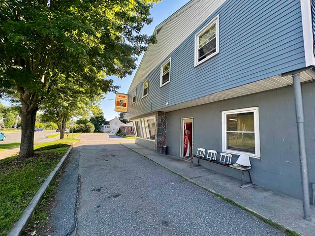 754 Hartford Avenue, Hartford, VT 05001