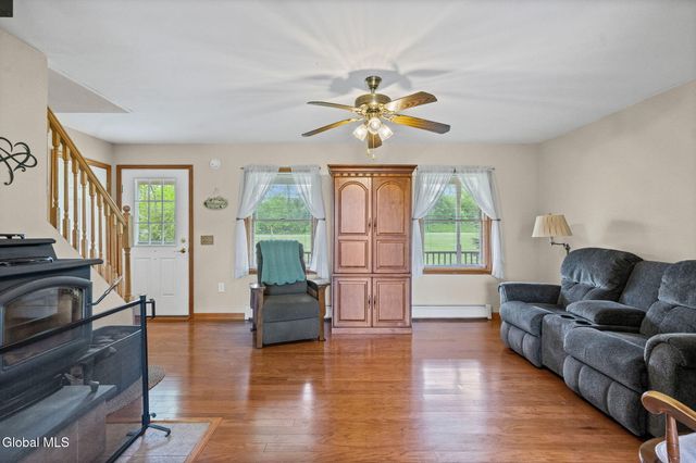 2 Crounse Road, Berne, NY 12023