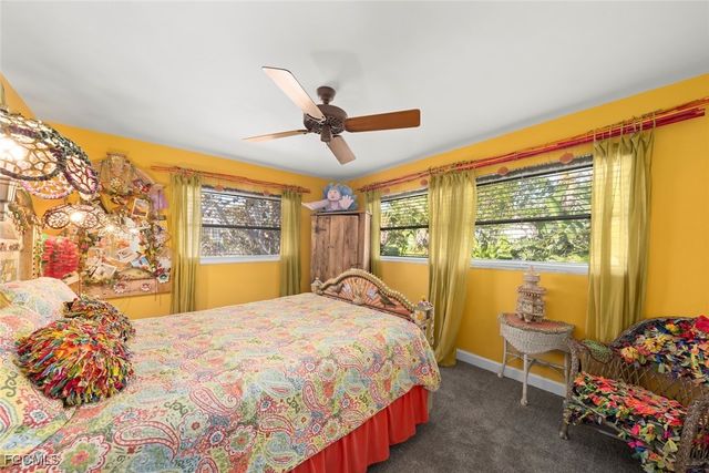 6076 Castaways LN, Sanibel, FL 33957