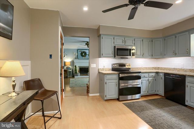 1700 FAIRMONT DRIVE, Mechanicsburg, PA 17055
