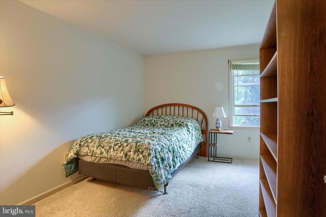 1700 FAIRMONT DRIVE, Mechanicsburg, PA 17055