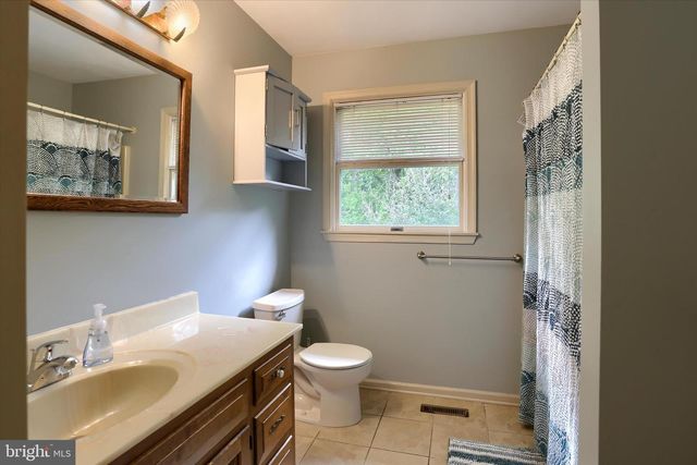 1700 FAIRMONT DRIVE, Mechanicsburg, PA 17055