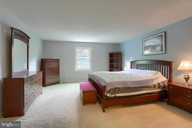 1700 FAIRMONT DRIVE, Mechanicsburg, PA 17055