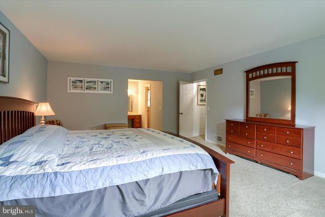 1700 FAIRMONT DRIVE, Mechanicsburg, PA 17055