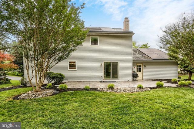 1700 FAIRMONT DRIVE, Mechanicsburg, PA 17055
