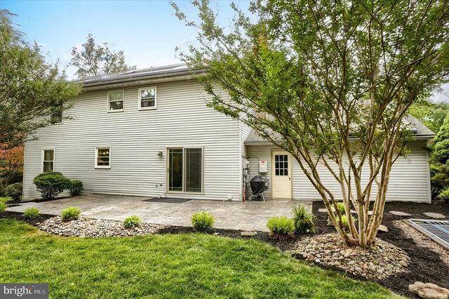 1700 FAIRMONT DRIVE, Mechanicsburg, PA 17055