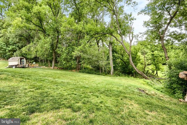 1700 FAIRMONT DRIVE, Mechanicsburg, PA 17055