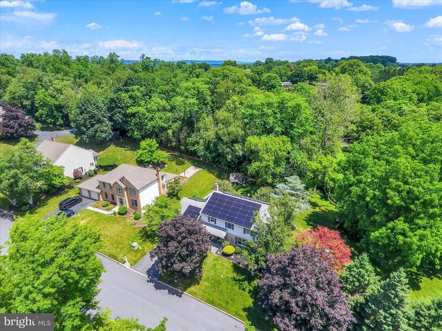 1700 FAIRMONT DRIVE, Mechanicsburg, PA 17055
