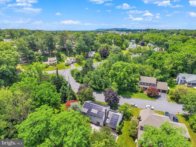 1700 FAIRMONT DRIVE, Mechanicsburg, PA 17055