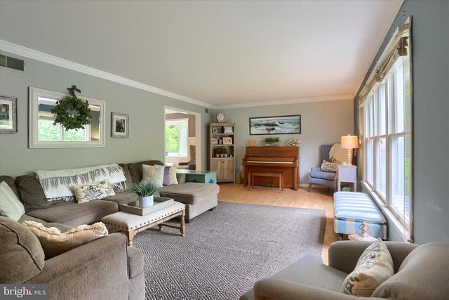 1700 FAIRMONT DRIVE, Mechanicsburg, PA 17055