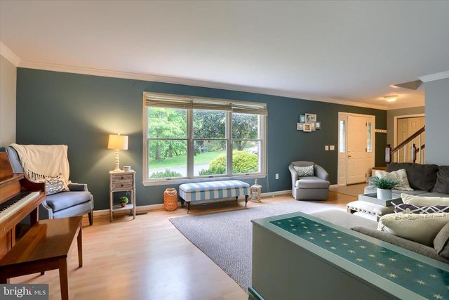 1700 FAIRMONT DRIVE, Mechanicsburg, PA 17055