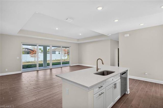 1902 NW 19th AVE, Cape Coral, FL 33993