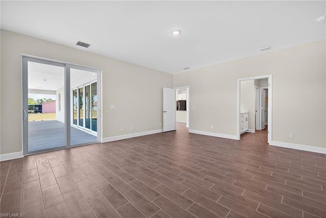 1902 NW 19th AVE, Cape Coral, FL 33993