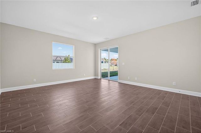1902 NW 19th AVE, Cape Coral, FL 33993