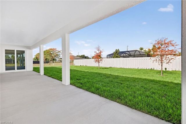 1902 NW 19th AVE, Cape Coral, FL 33993
