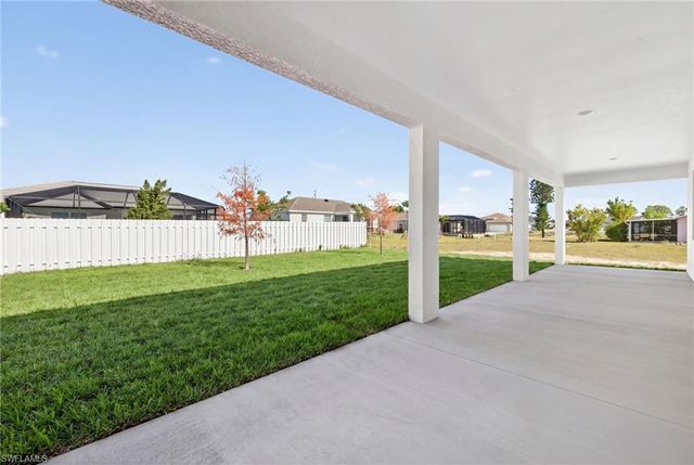 1902 NW 19th AVE, Cape Coral, FL 33993