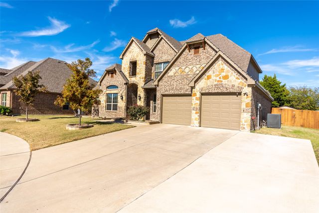 445 Hillstone Drive, Midlothian, TX 76065