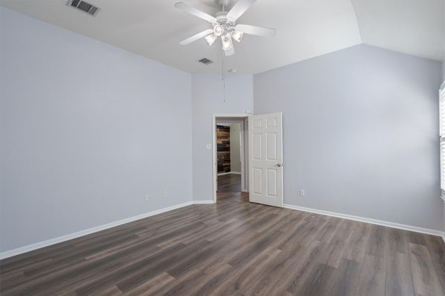 153 Hickory LN, Georgetown, TX 78633