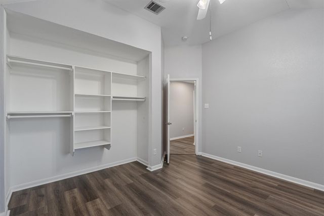 153 Hickory LN, Georgetown, TX 78633