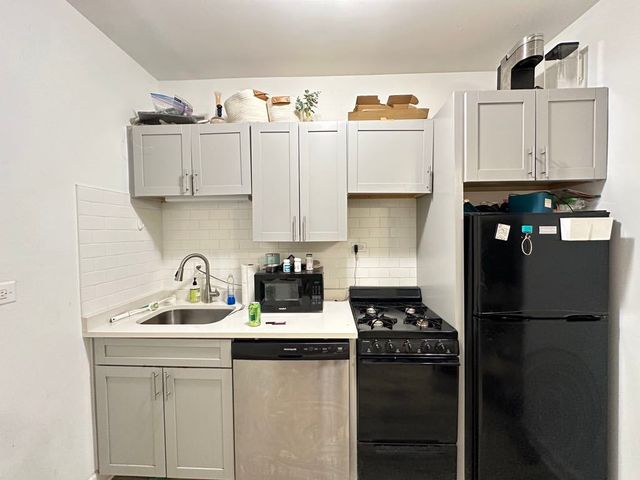 5710 N WINTHROP Avenue 107, Chicago, IL 60660