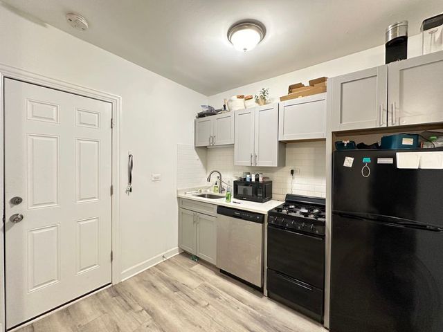 5710 N WINTHROP Avenue 107, Chicago, IL 60660