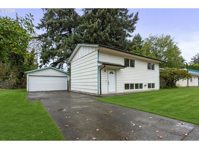 18721 Se CARUTHERS St, Portland, OR 97233