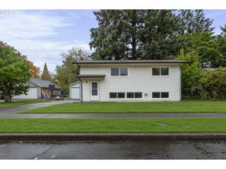 18721 Se CARUTHERS St, Portland, OR 97233