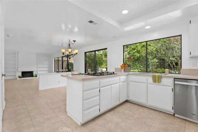 16 Alegria, Irvine, CA 92620