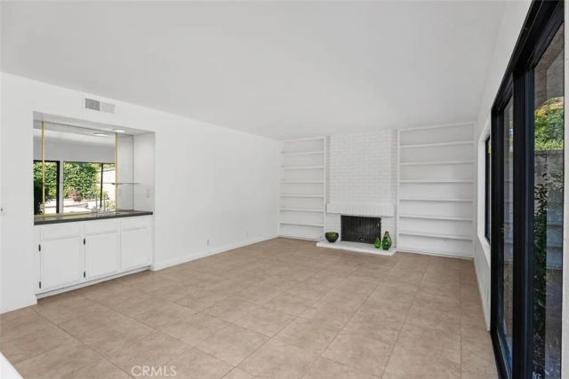 16 Alegria, Irvine, CA 92620