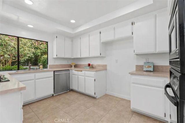 16 Alegria, Irvine, CA 92620