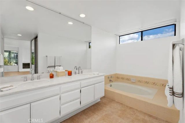 16 Alegria, Irvine, CA 92620