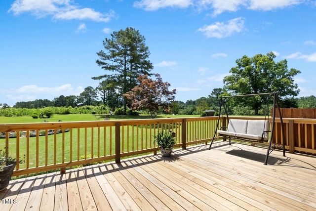 1035 Aquilla Road, Benson, NC 27504