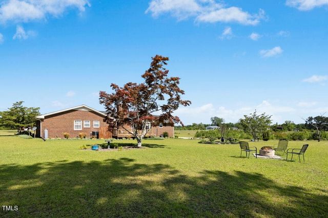 1035 Aquilla Road, Benson, NC 27504