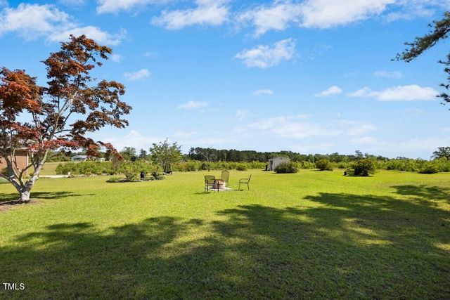 1035 Aquilla Road, Benson, NC 27504