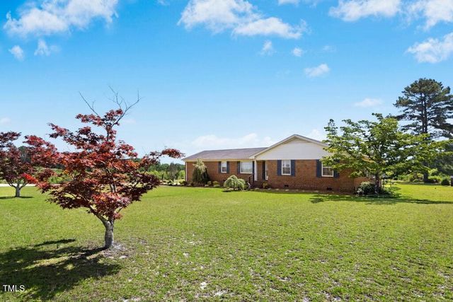 1035 Aquilla Road, Benson, NC 27504