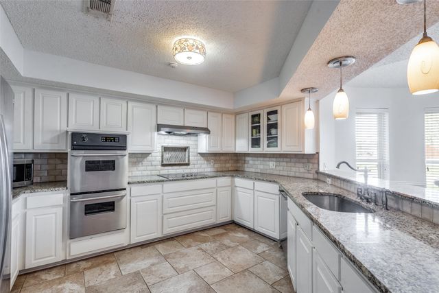 2612 Stonemoss Drive, Plano, TX 75075