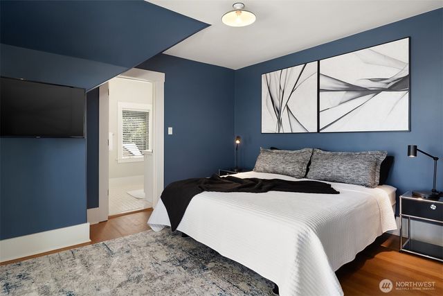 618 37th Avenue, Seattle, WA 98122