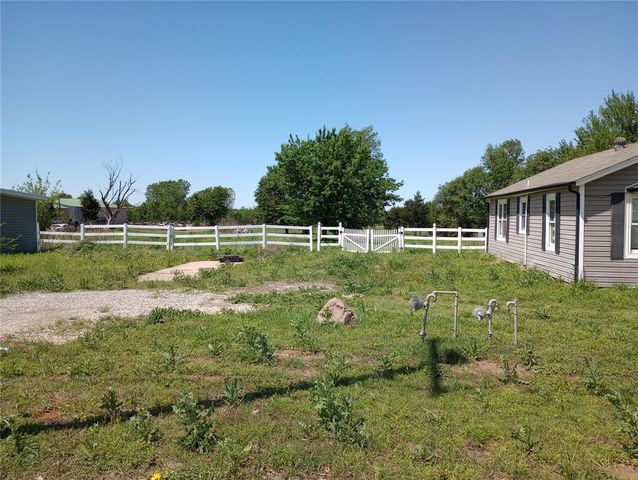2651 N HARRAH Road, Harrah, OK 73045