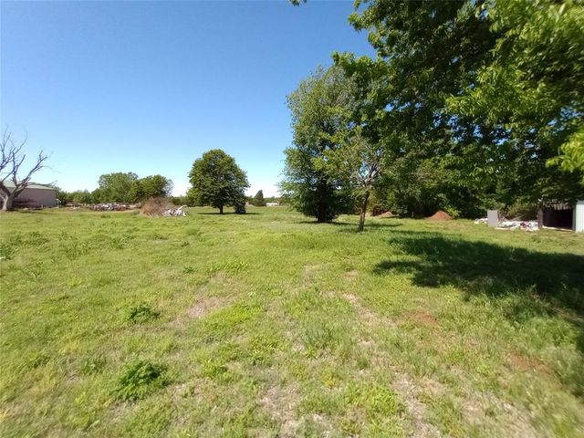 2651 N HARRAH Road, Harrah, OK 73045