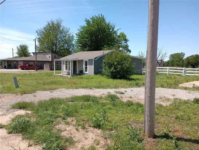 2651 N HARRAH Road, Harrah, OK 73045