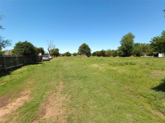 2651 N HARRAH Road, Harrah, OK 73045