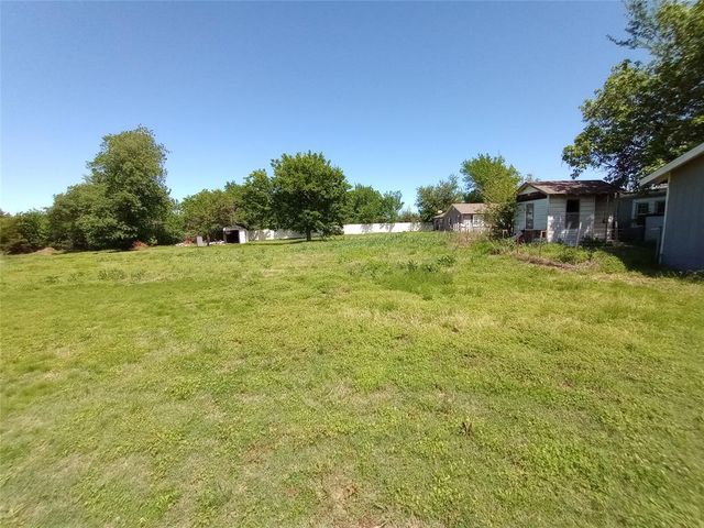 2651 N HARRAH Road, Harrah, OK 73045
